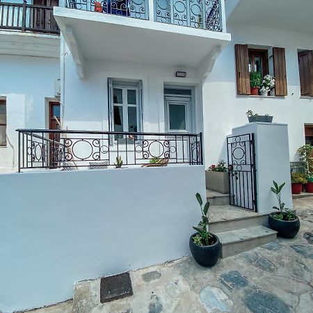 Evagelias Suite Скопелос Екстериор снимка