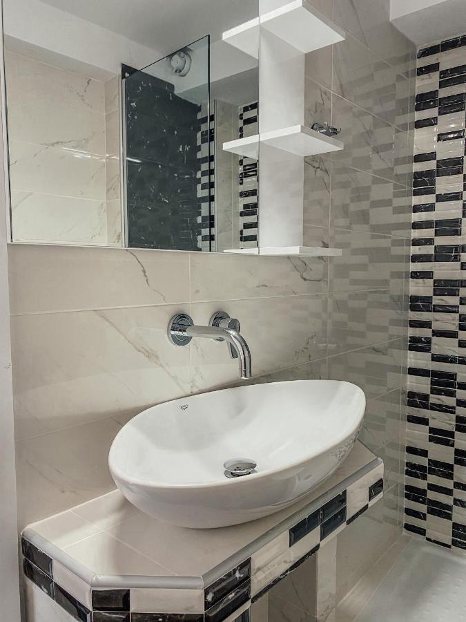 Evagelias Suite Скопелос Екстериор снимка